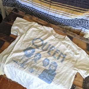 Vintage Queen Official Merch tee shirt size Medium